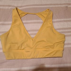 Buffbunny maraschino sports bra